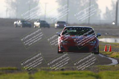 media/Jan-18-2026-CalClub SCCA (Sun) [[8bc6468723]]/Group 7 Race/Turn 1/